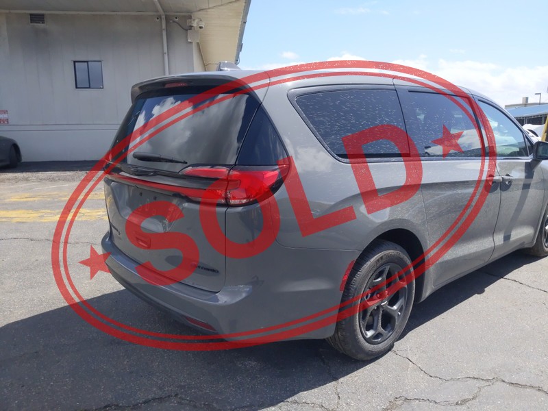 2022 chrysler pacifica hybrid 20