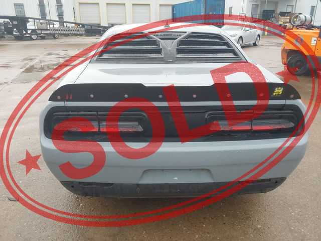 2020 dodge challenger 3