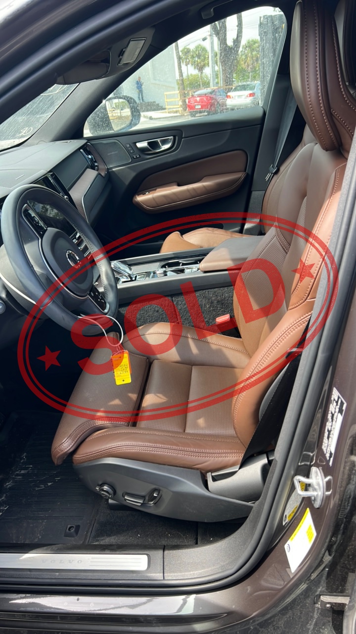 2022 volvo xc60 10
