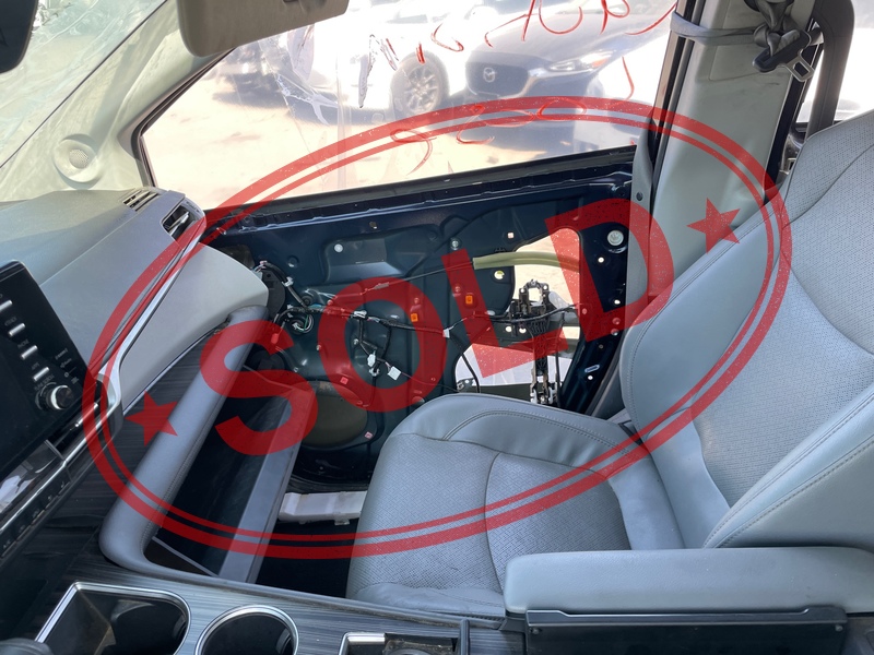 2021 toyota sienna 4