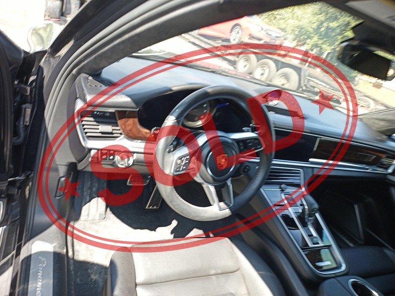 2018 porsche panamera 8