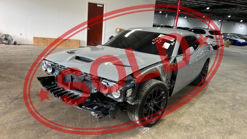 2022 dodge challenger 10