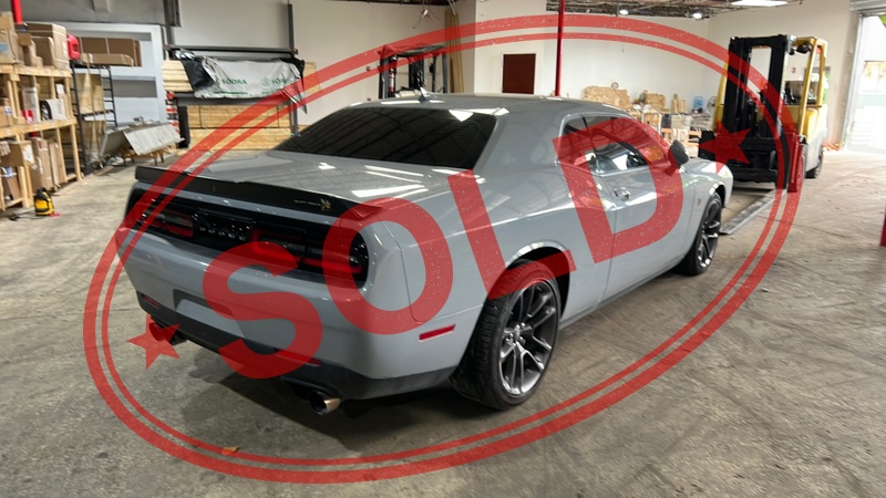 2022 dodge challenger 6