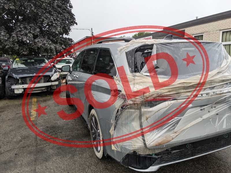 2021 toyota sienna 3