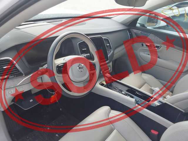 2021 volvo xc90 zabrac czesci 12