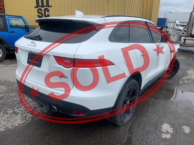 2017 jaguar f pace 33