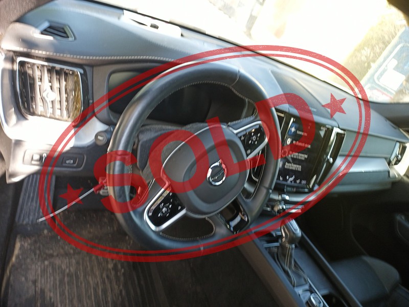 2021 volvo xc60 20