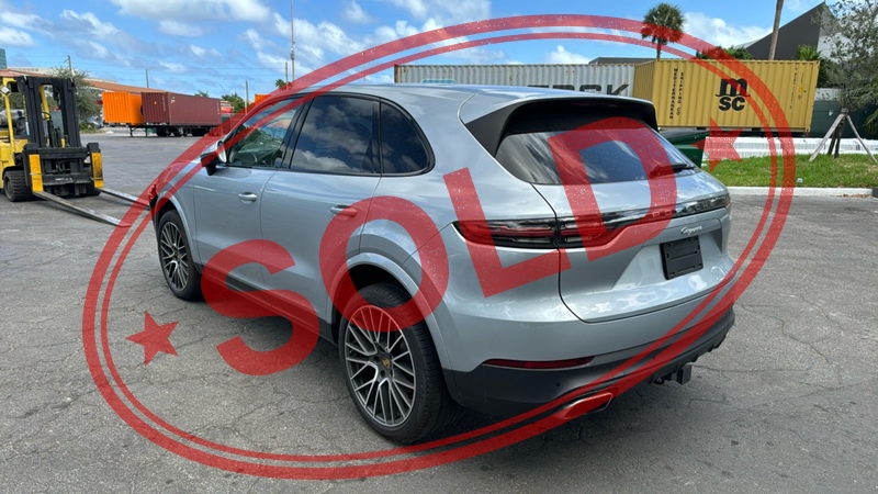 2021 porsche cayenne 14