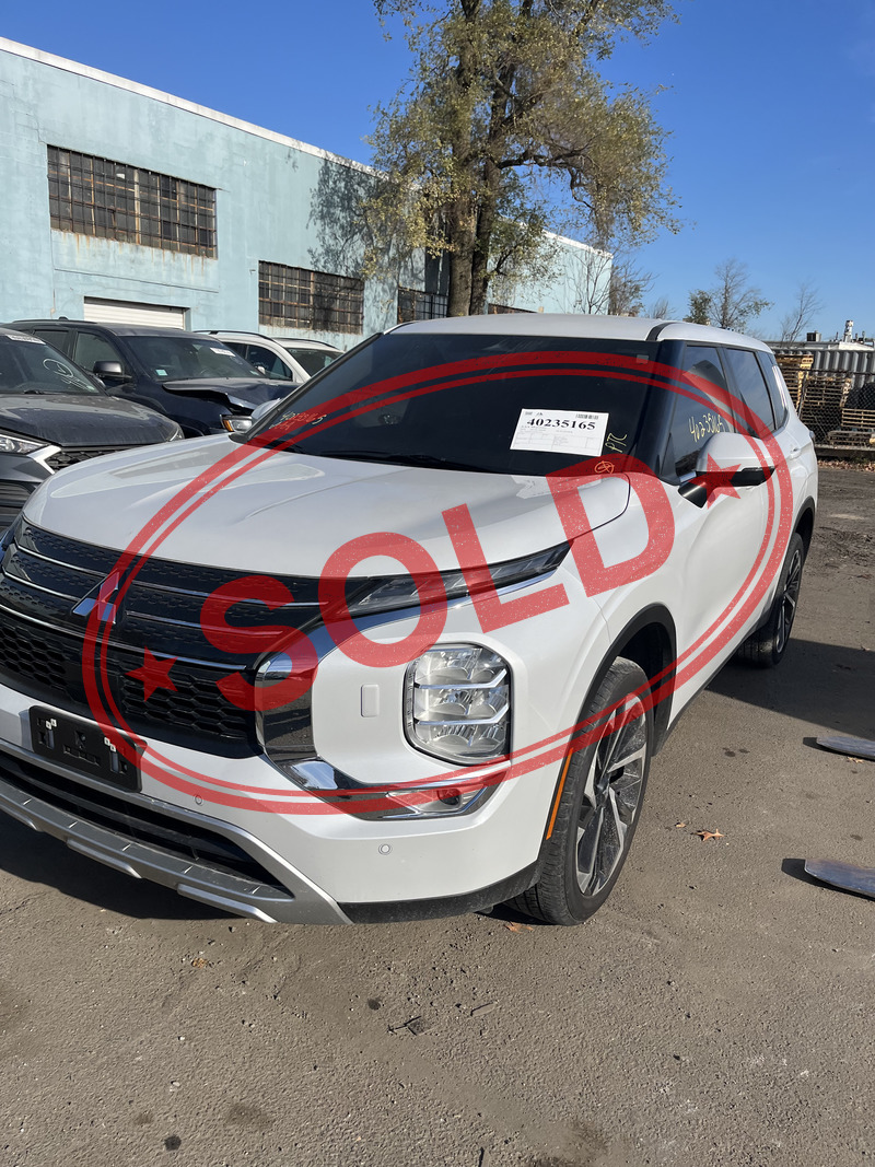 2024 mitsubishi outlander 4
