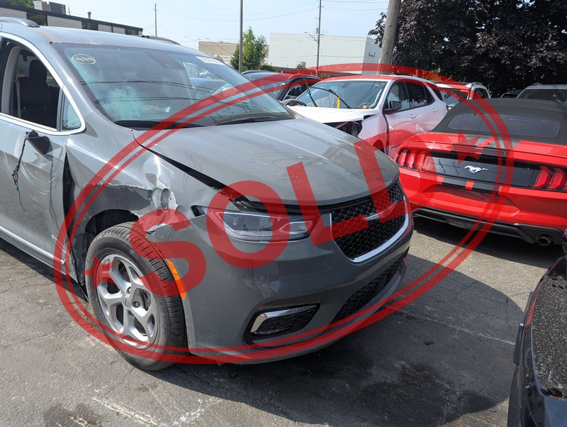 2023 chrysler pacifica 6
