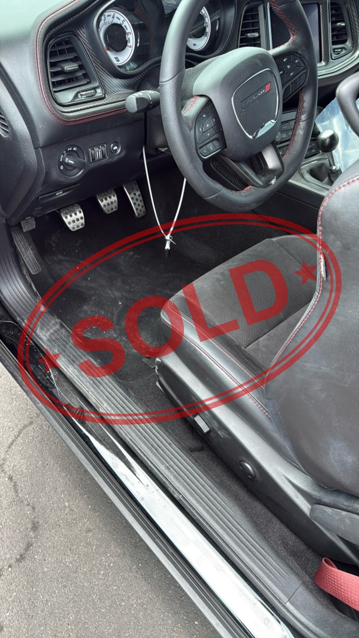 2023 dodge challenger 3